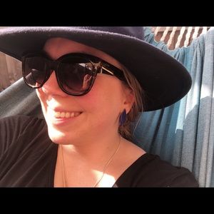 Meet your Posher, Nikki